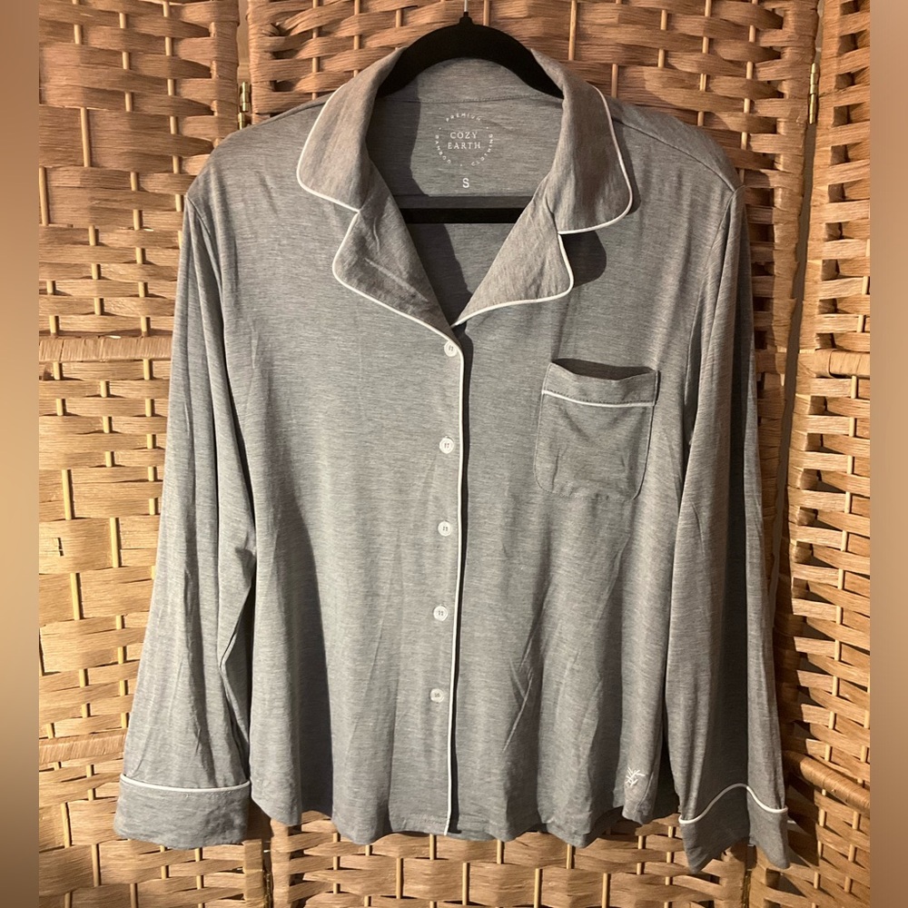 Cozy Earth Stretch-Knit Pajama Top - Picture 3 of 8